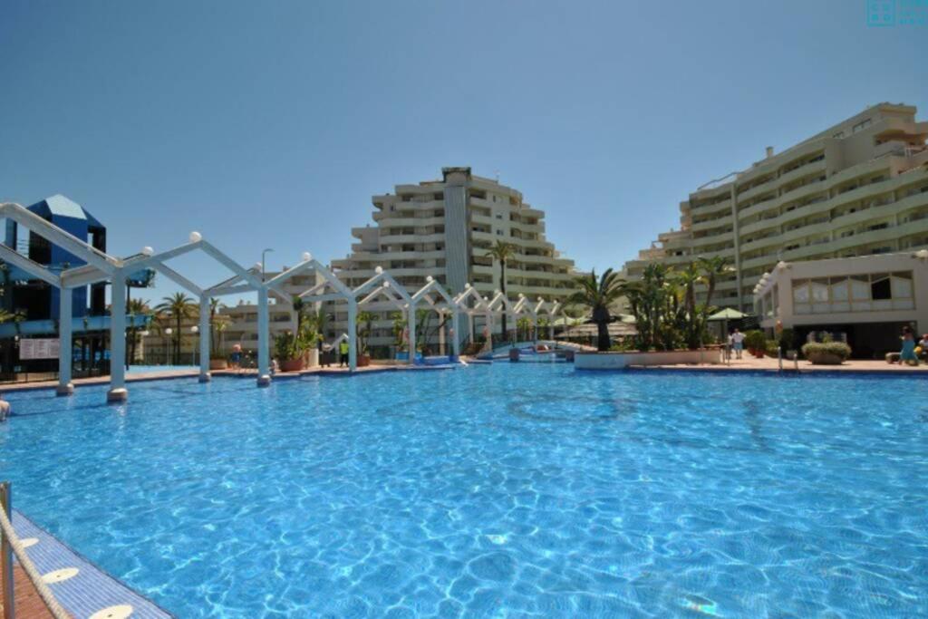 Apartamento 215. Primera Linea De Playa. Benalmádena Buitenkant foto